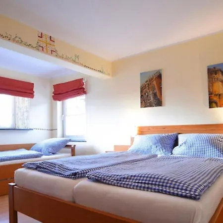 Appartement Hof Koehne - Altes - Huhn *