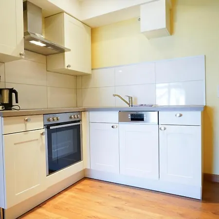 Hof Koehne - Altes - Huhn